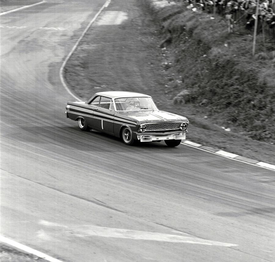  Ford Falcon 1964 года  (фото 22 из 24)
